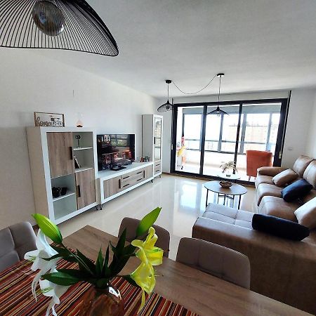 Luxury 3 Dormitorios Frente Al Mar En Las Marinas By Sonneil Rentals 베니돔 외부 사진