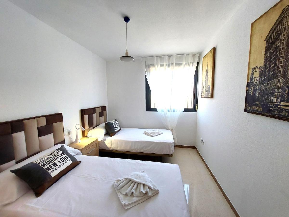 Luxury 3 Dormitorios Frente Al Mar En Las Marinas By Sonneil Rentals 베니돔 외부 사진