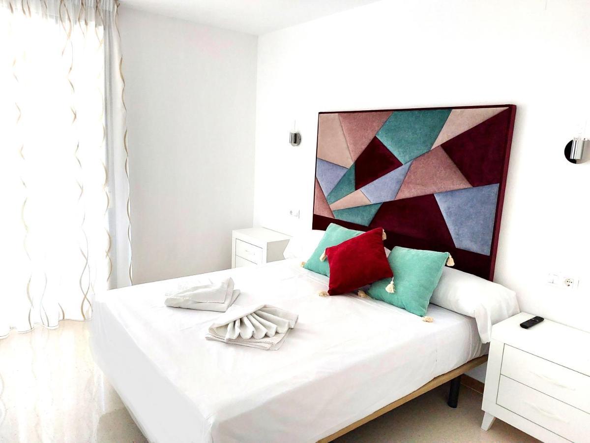 Luxury 3 Dormitorios Frente Al Mar En Las Marinas By Sonneil Rentals 베니돔 외부 사진